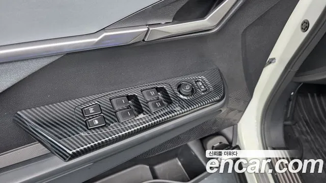 KGM Torres EVX — Фото автомобиля 25