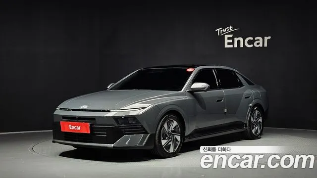 Фотография автомобиля — Hyundai Avante (CN8)