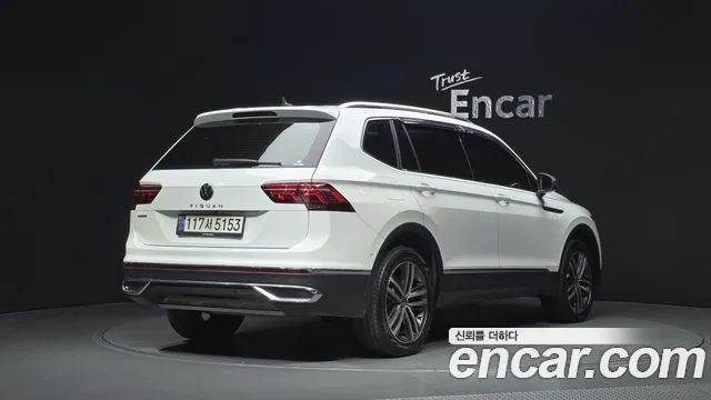 Volkswagen Tiguan — Фото автомобиля 2