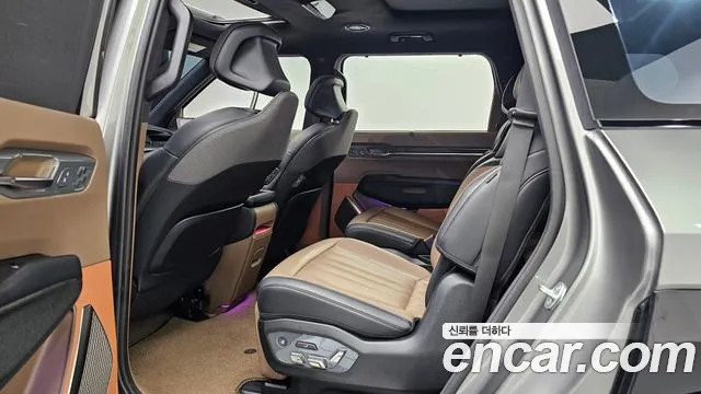 Kia EV9 — Фото автомобиля 12