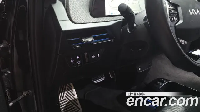 Kia EV6 — Фото автомобиля 14