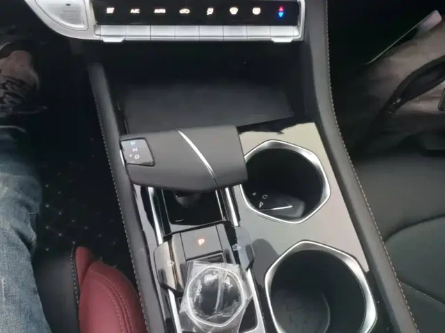 Changan Eado — Фото автомобиля 13