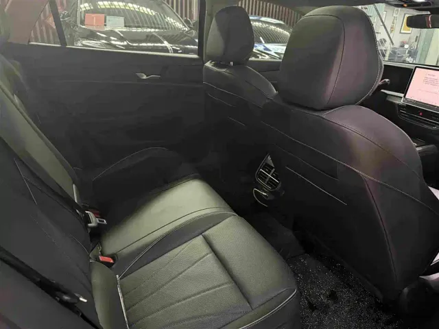 Volkswagen Passat — Фото автомобиля 8