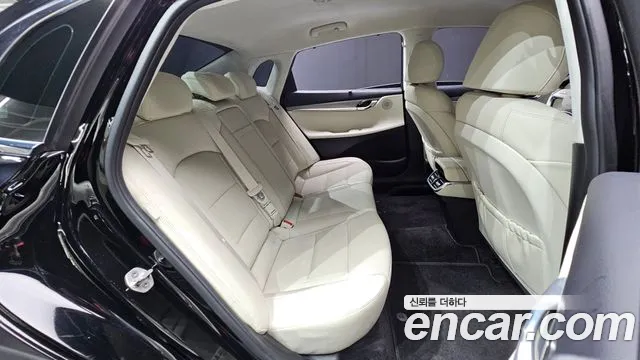 Hyundai Grandeur New — Фото автомобиля 12