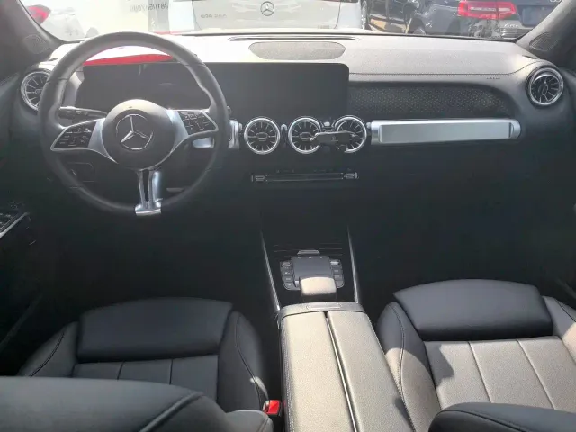 Mercedes-Benz GLB-Class — Фото автомобиля 10