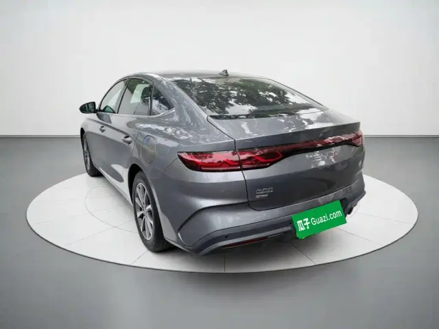 BYD Qin L — Фото автомобиля 22