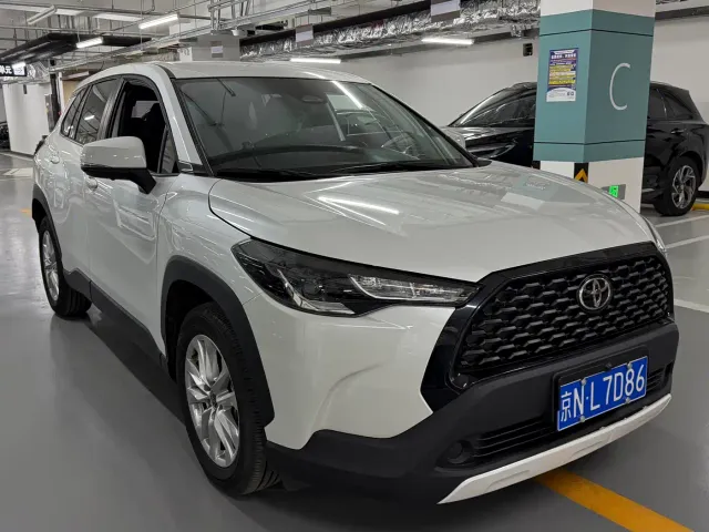 Toyota Corolla Cross — Фото автомобиля 3