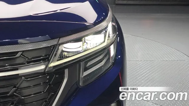 Kia Seltos New — Фото автомобиля 7