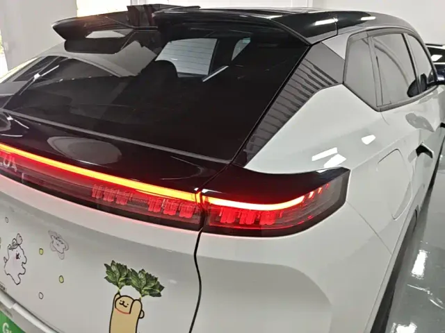 Dongfeng Fengshen L7 — Фото автомобиля 7