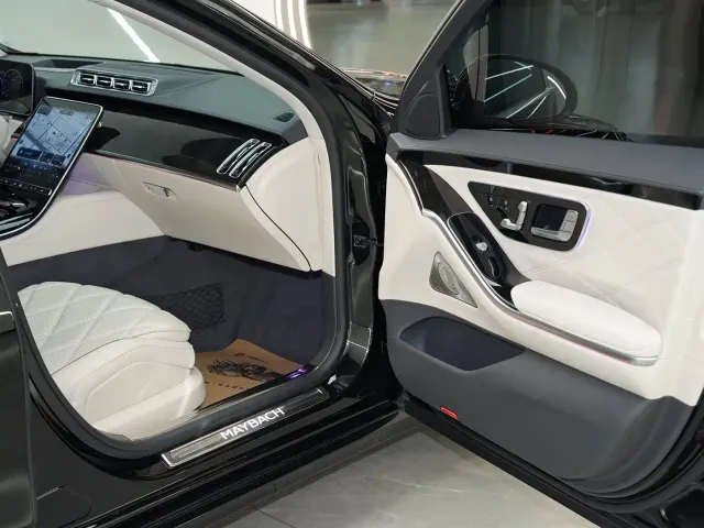 Mercedes-Benz Maybach S-Class — Фото автомобиля 15