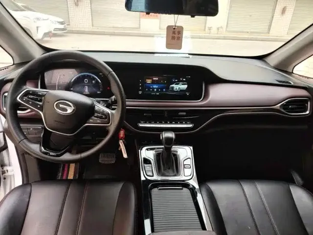 GAC Trumpchi M6 — Фото автомобиля 4