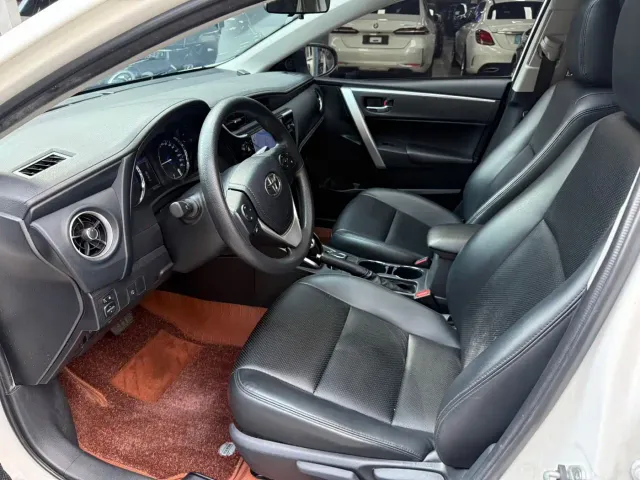 Toyota Corolla Twin Engine E+ — Фото автомобиля 7