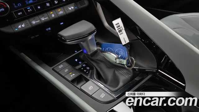 Hyundai Avante CN7 — Фото автомобиля 9