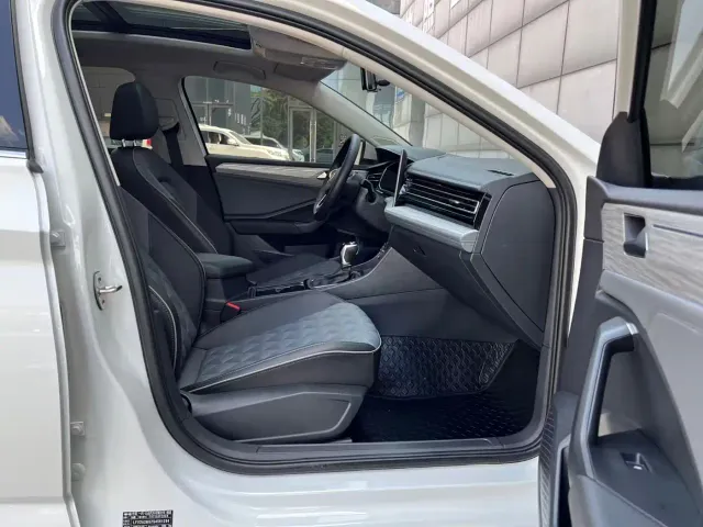 Volkswagen Sagitar — Фото автомобиля 15