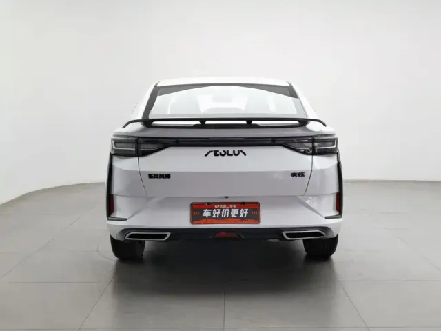 Dongfeng Yixuan — Фото автомобиля 4