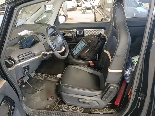 Baojun KiWi EV — Фото автомобиля 14