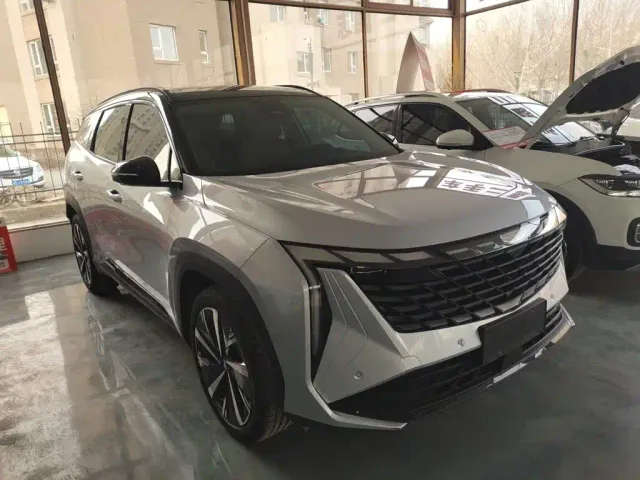 Geely Boyue L — Фото автомобиля 3