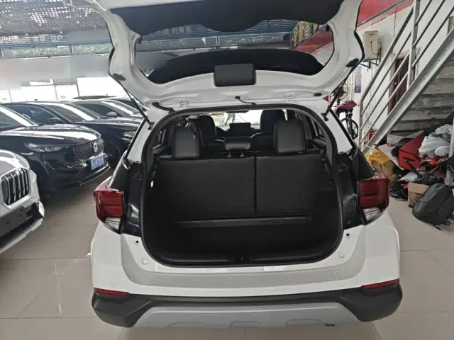 Toyota YARiS L Zhi Xuan — Фото автомобиля 18