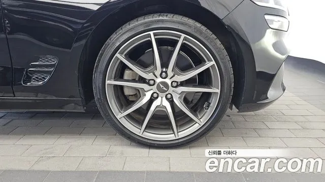Genesis G70 New — Фото автомобиля 6