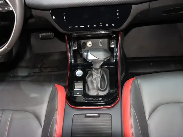 Dongfeng Yixuan GS — Фото автомобиля 15