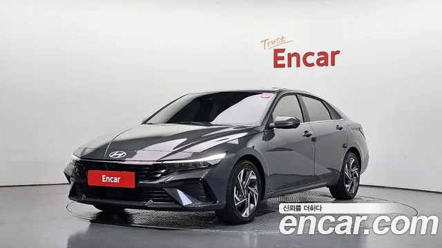 Фотография автомобиля — Hyundai Avante CN7