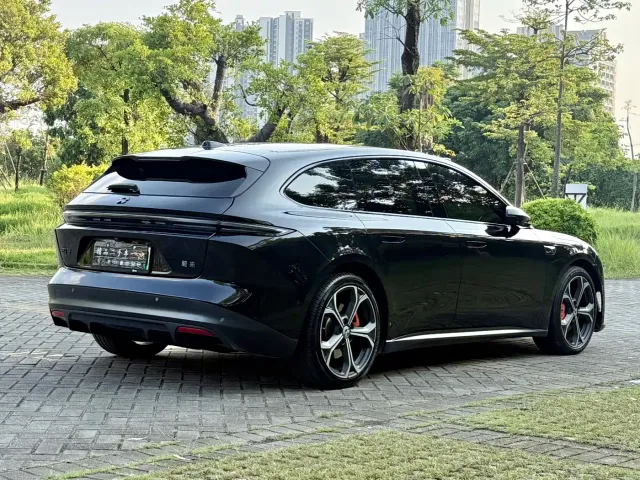 Nio ET5 Touring — Фото автомобиля 13