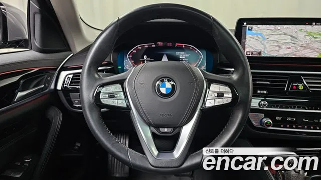 BMW 5-Series — Фото автомобиля 30