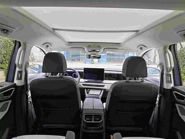 Volkswagen Talagon — Фото автомобиля 7