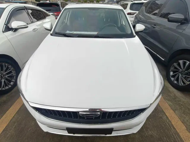 Geely Emgrand — Фото автомобиля 2