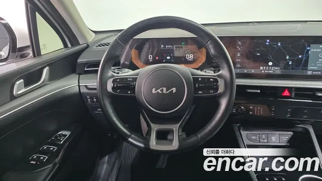 Kia K5 Новый K5 3 поколение 2.0 LPi(Для проката) — Фото автомобиля 13