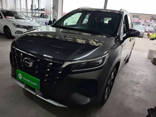 Фотография автомобиля — GAC Trumpchi GS4