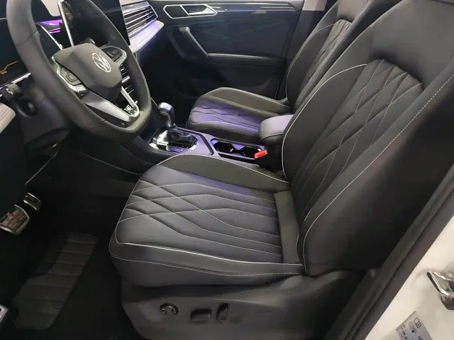 Volkswagen Tiguan L — Фото автомобиля 4