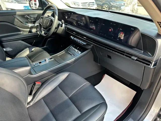 Lincoln Corsair — Фото автомобиля 12