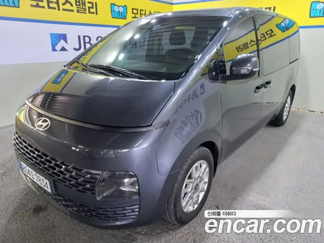 Фотография автомобиля — Hyundai Staria