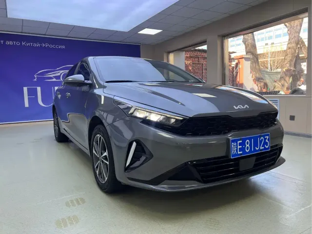 Kia K3 — Фото автомобиля 3
