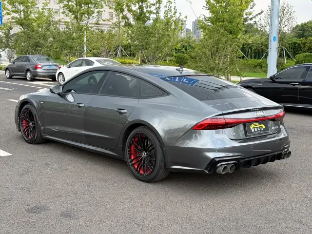 Audi A7 — Фото автомобиля 6
