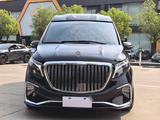 Mercedes-Benz Mercedes-Benz V-Class 2022 V 260 L Long Wheelbase Luxury Edition — Фото автомобиля 19