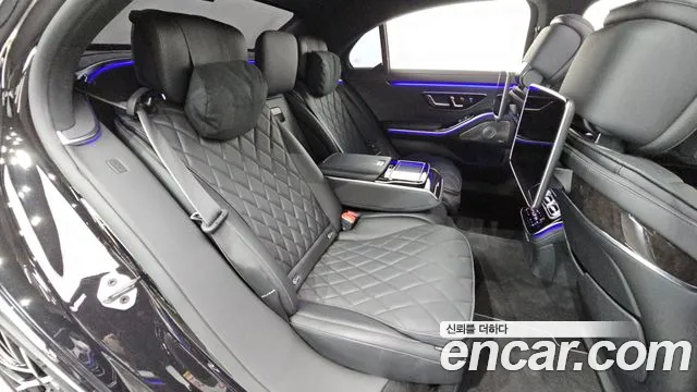 Mercedes-Benz S-Class — Фото автомобиля 11