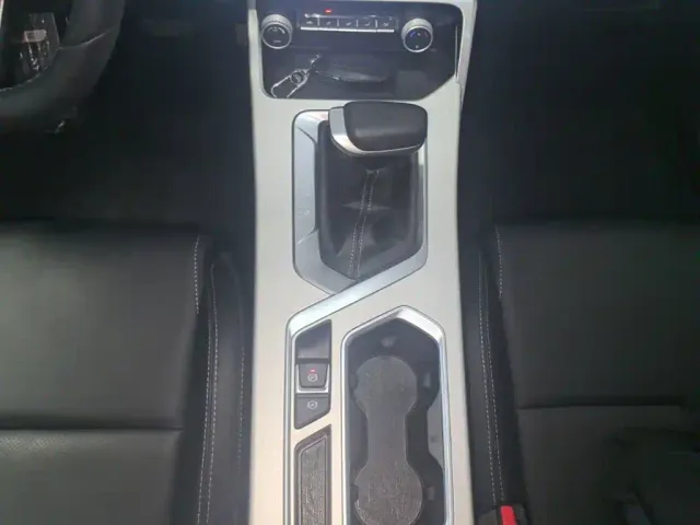 Geely Binyue — Фото автомобиля 13