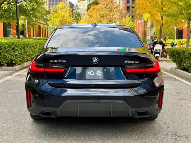 BMW 3 Series — Фото автомобиля 5