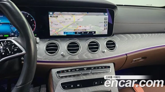 Mercedes-Benz E-Class W213 — Фото автомобиля 20