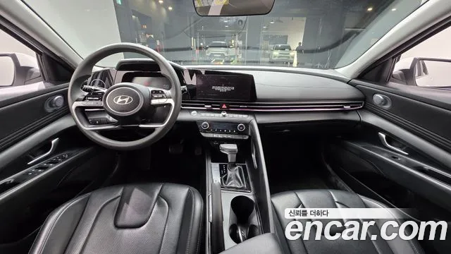 Hyundai Avante — Фото автомобиля 10