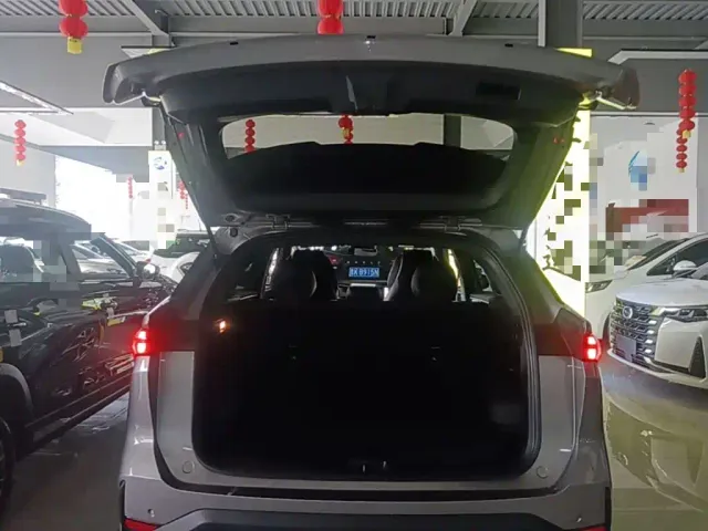 Geely Galaxy L7 — Фото автомобиля 18