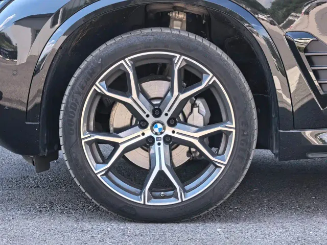 BMW X5 — Фото автомобиля 4
