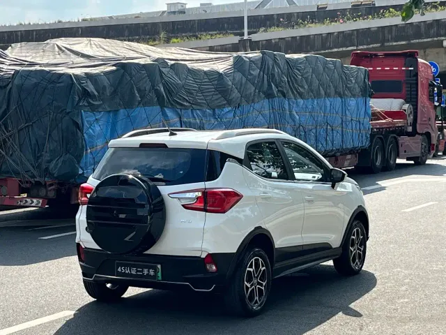BYD Yuan Pro — Фото автомобиля 5