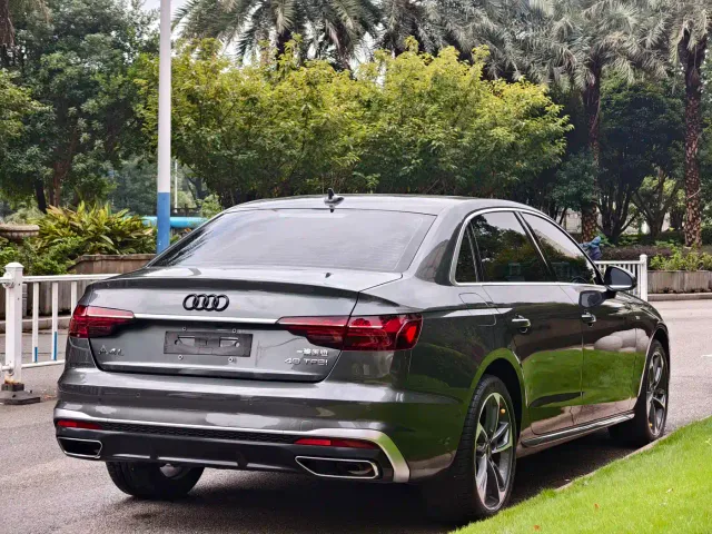 Audi A4L — Фото автомобиля 7