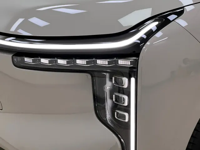 IM Motors LS8 — Фото автомобиля 8