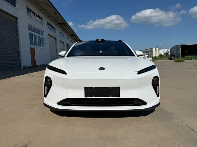 Nio ET5 Touring — Фото автомобиля 2