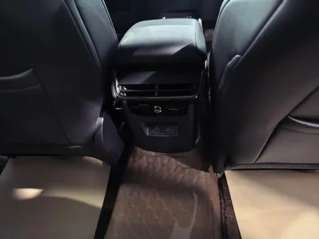 Ford Mondeo — Фото автомобиля 9