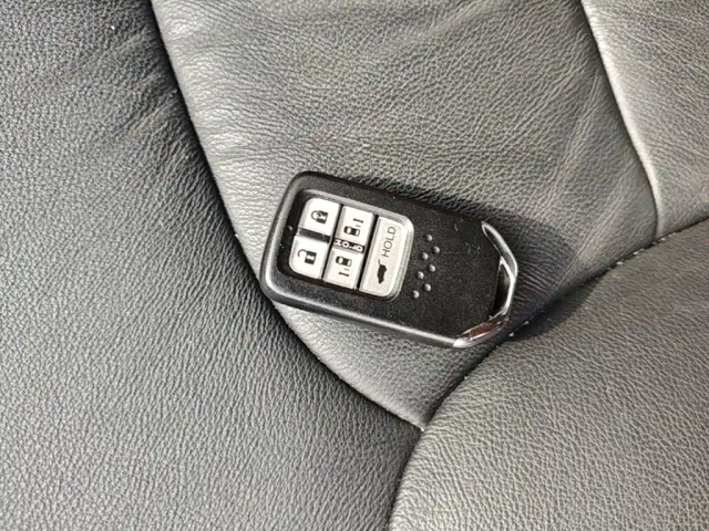 Honda Odyssey — Фото автомобиля 8